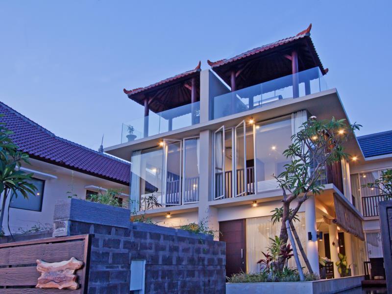 Grace And Milena Guesthouse Kuta Lombok Exterior foto
