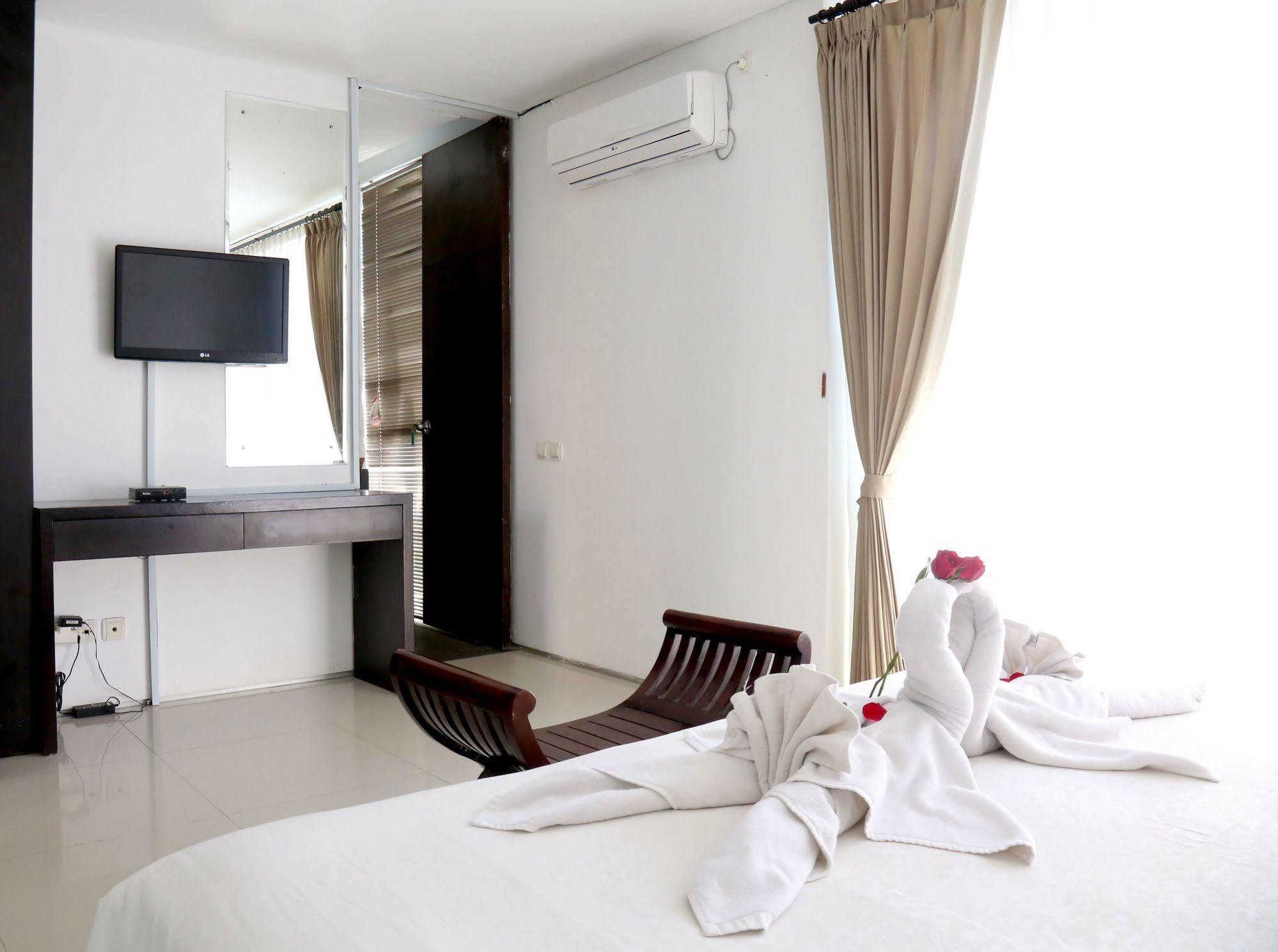 Grace And Milena Guesthouse Kuta Lombok Exterior foto