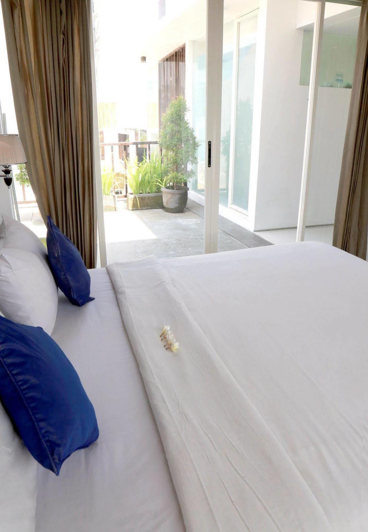 Grace And Milena Guesthouse Kuta Lombok Exterior foto