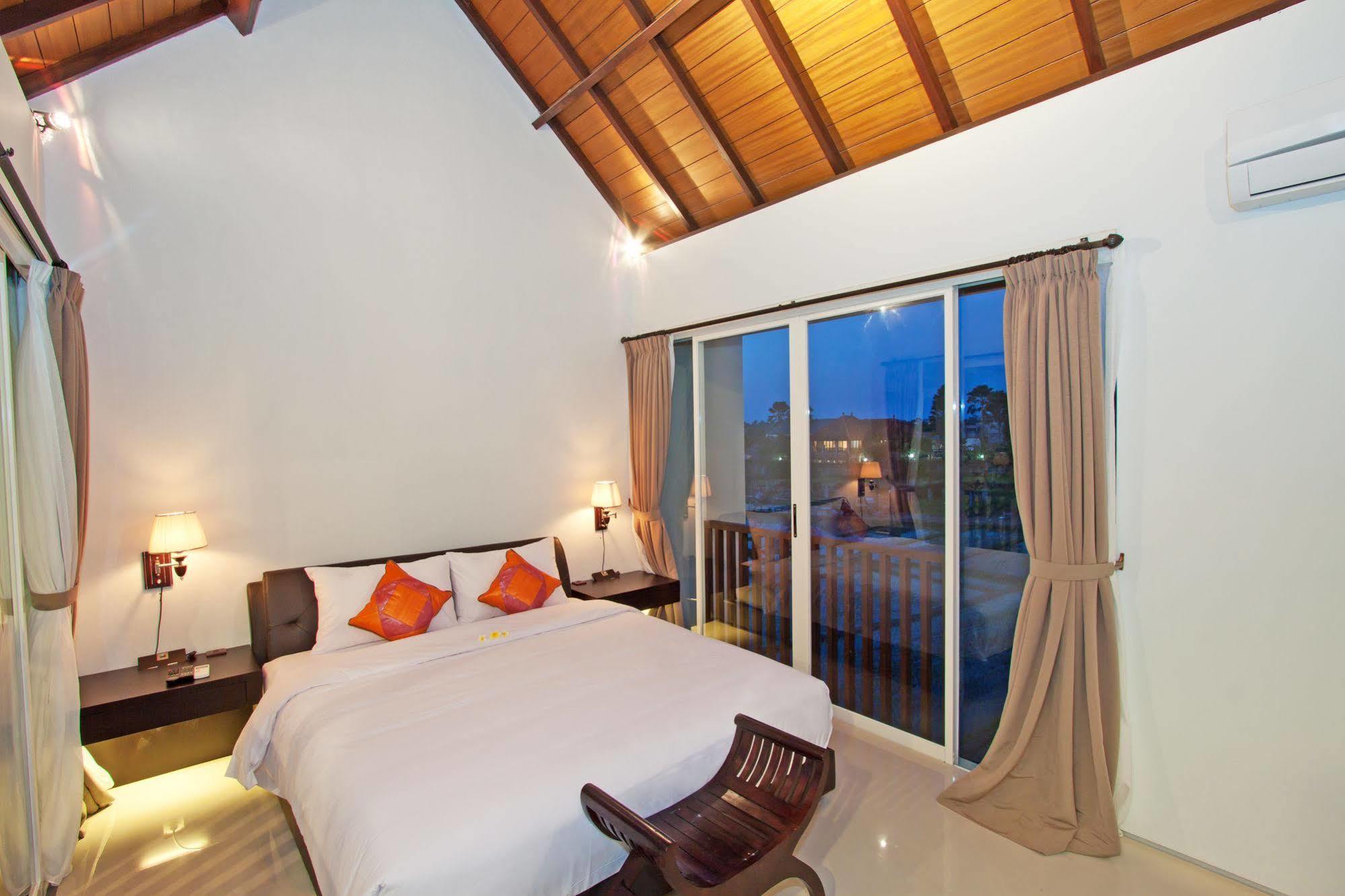 Grace And Milena Guesthouse Kuta Lombok Exterior foto